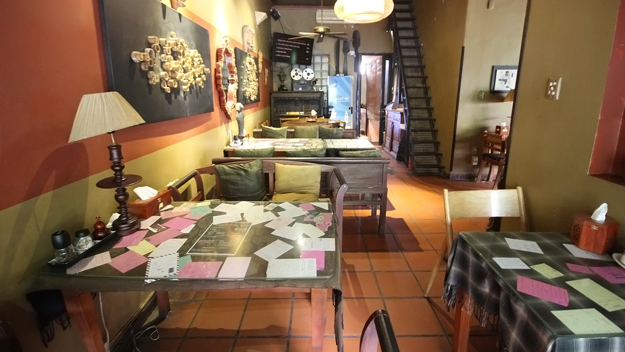 thiet-ke-noi-that-ban-ghe-cafe